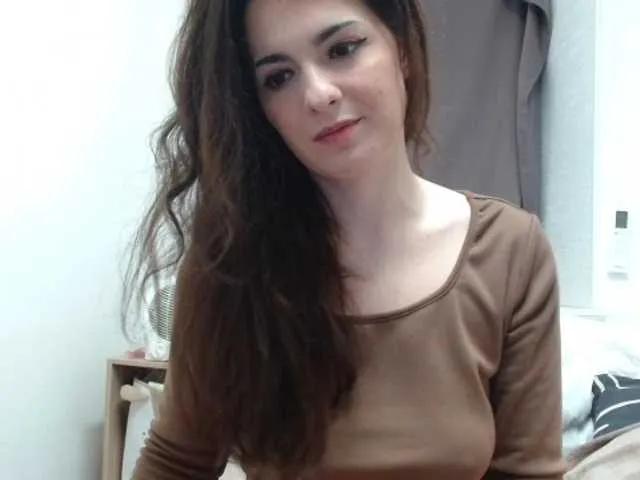 BongaCams desirmiss is Freechat desirmiss — Vous tes libre de demander, de savoir et de faire ce que vous voulez avec cette dame, mais ne vous y trompez pas, je suis pleine de surprises.