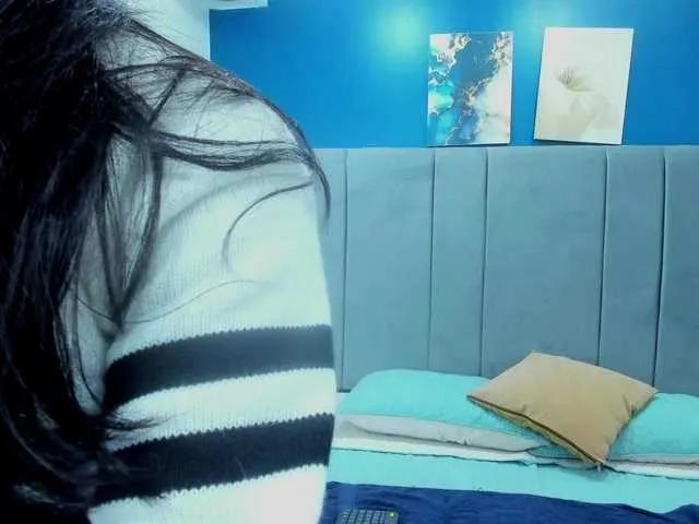 Offline DollyWood- on BongaCams