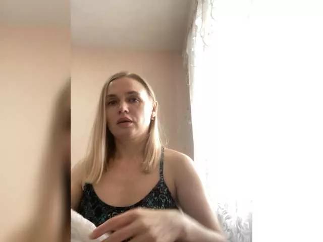 Offline ElenCarr on BongaCams