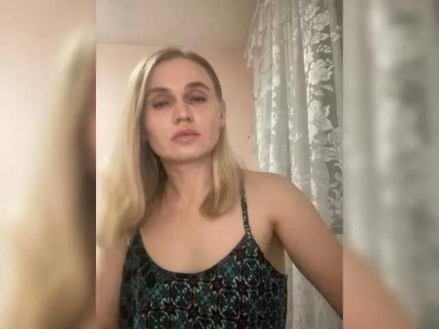 Offline ElenCarr on BongaCams