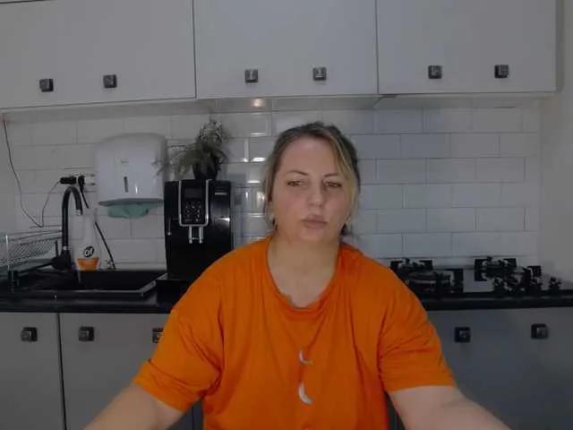 Offline EllaSwan on BongaCams