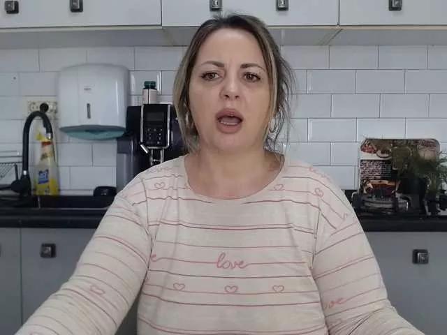 Offline EllaSwan on BongaCams