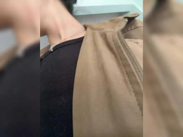 Offline EllaThorne on BongaCams