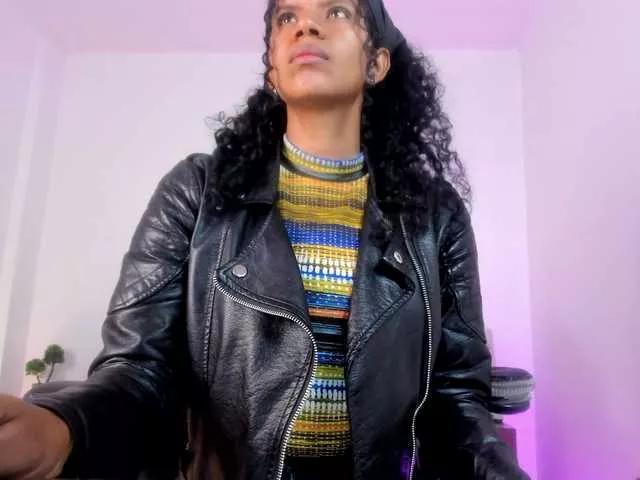 Offline Ellie-Alves on BongaCams