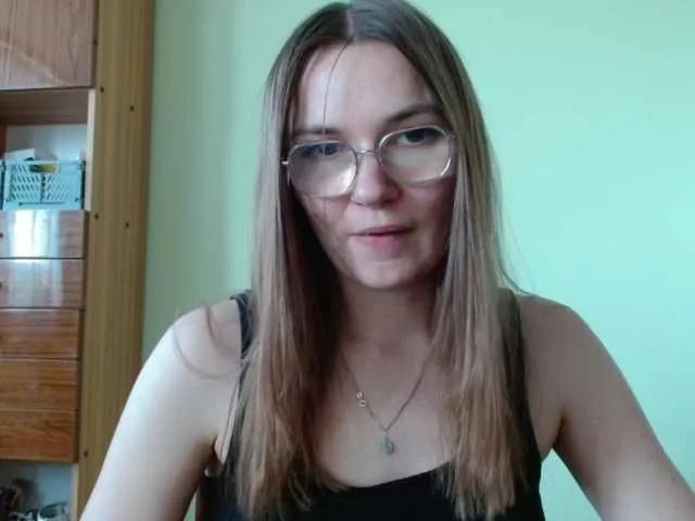 Offline Ellyxcute on BongaCams