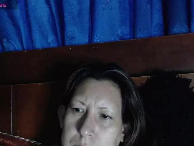 Offline evatoms on BongaCams