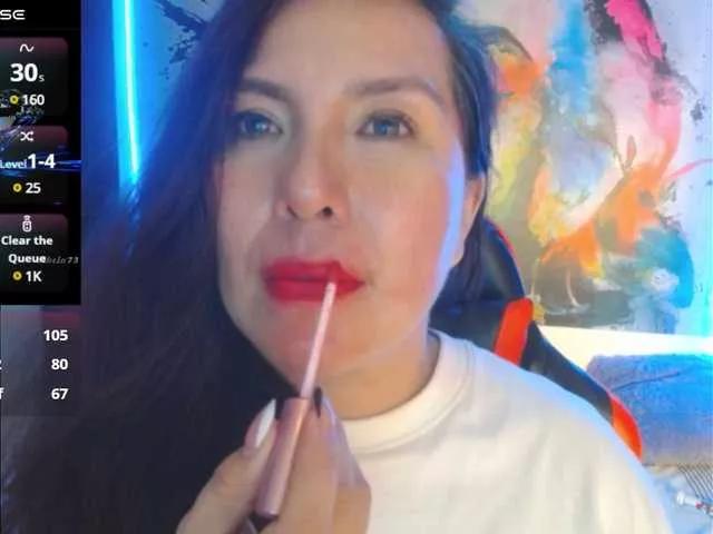 Offline Evelyn-mature19 on BongaCams