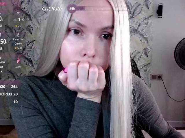 Offline Foxymoxy19 on BongaCams