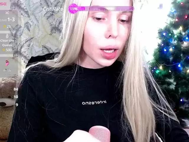 Offline Foxymoxy19 on BongaCams