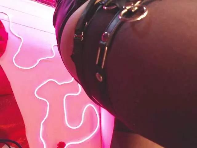 Offline Francy84 on BongaCams