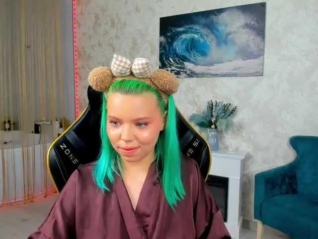 Offline FunnyVibe on BongaCams