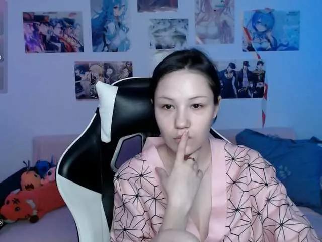 Offline Hugo-Min on BongaCams