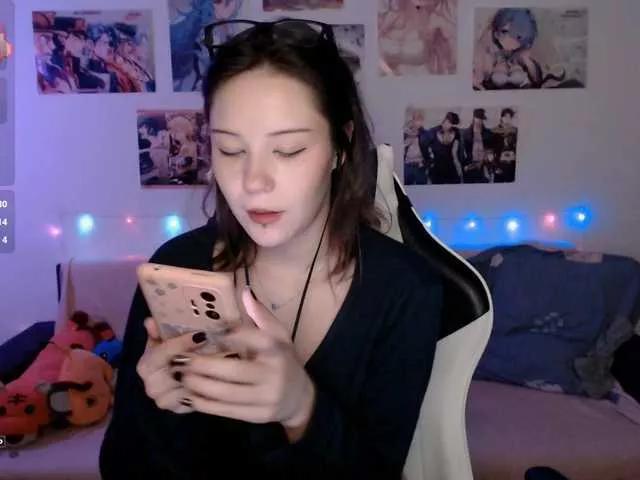 Offline Hugo-Min on BongaCams