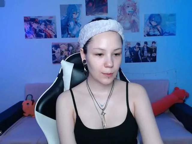 Offline Hugo-Min on BongaCams