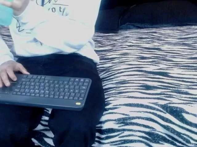 Offline JacksonnScarlett on BongaCams