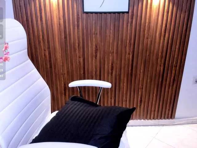 Offline Jazmin-Kitana on BongaCams