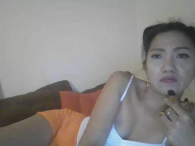 Offline jennahshampoo on BongaCams
