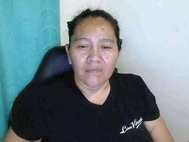 Offline katiamature on BongaCams