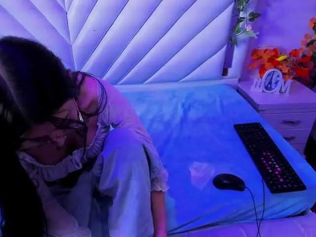 Offline kattyqueenn on BongaCams