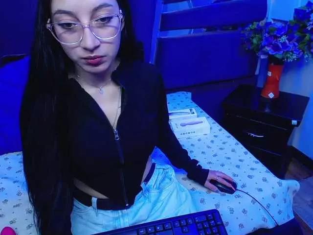 Offline kattyqueenn on BongaCams