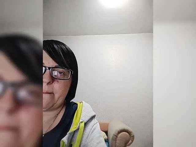 Offline Katy19801 on BongaCams