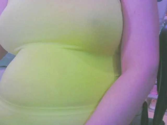 Offline KeepmepregO on BongaCams