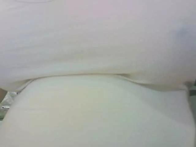 Offline KeepmepregO on BongaCams