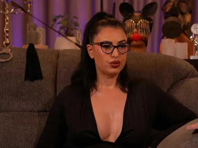 Offline KellyKent on BongaCams