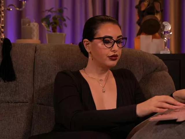 Offline KellyKent on BongaCams