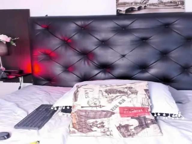 Offline kim-marquez on BongaCams