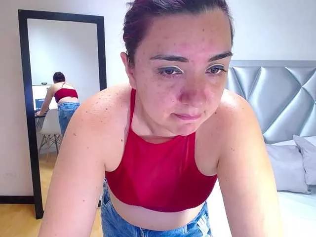 kinky-redhead18 on BongaCams 