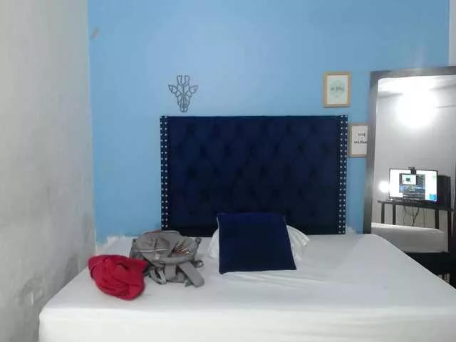 kinky-redhead18 on BongaCams 