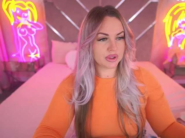 BongaCams KiraCandyS is Freechat KiraCandyS — Vibrations on my lash, fantasizing, private chat games.