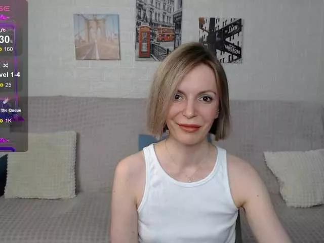 Offline Kiramarta on BongaCams