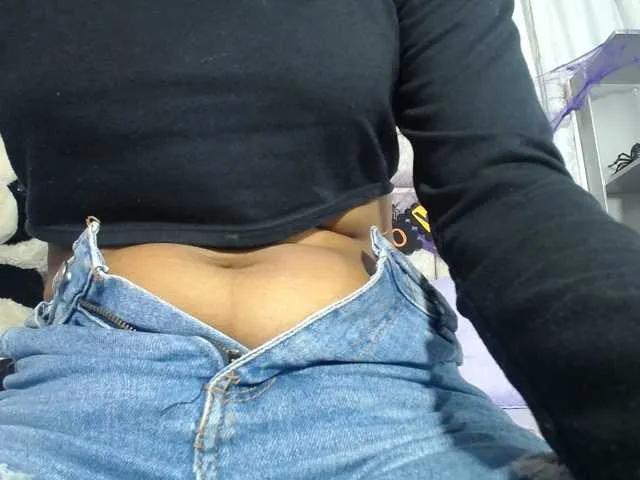 KOURTNEY- — The vibrations of my lover excite me
