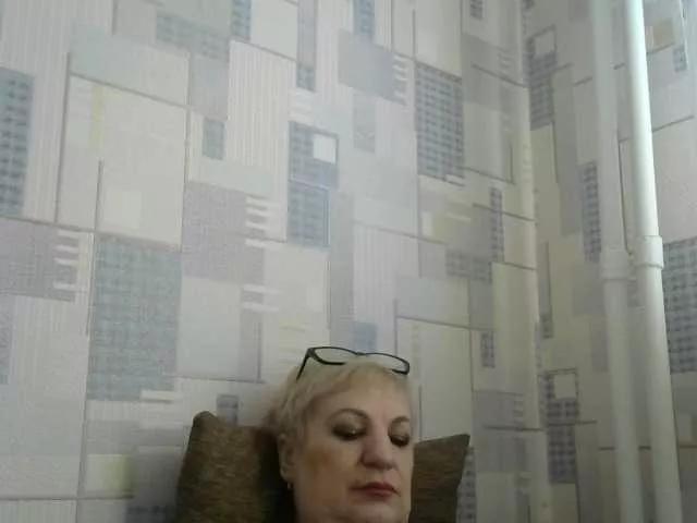 Offline lara45 on BongaCams