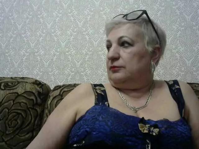 Offline lara45 on BongaCams