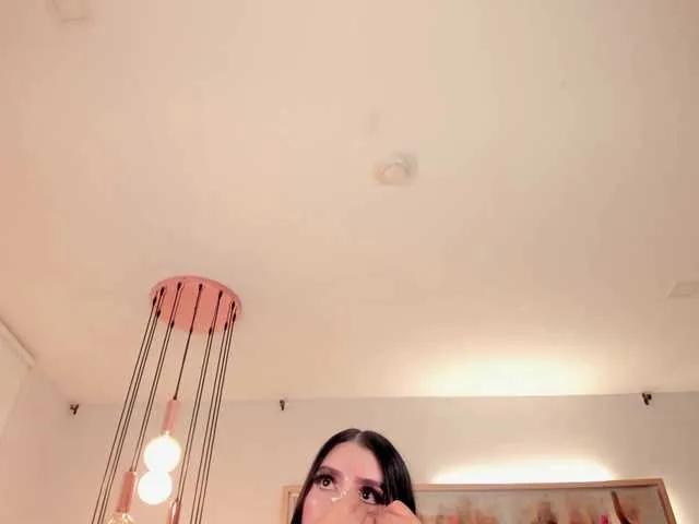 Offline LeahLombardi on BongaCams