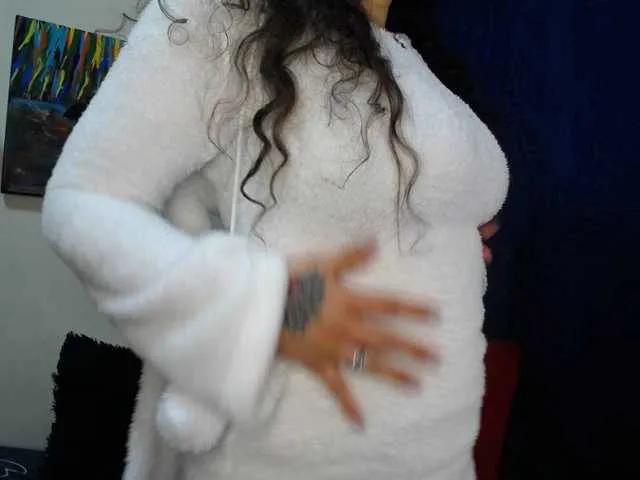 leyla-hot on BongaCams 