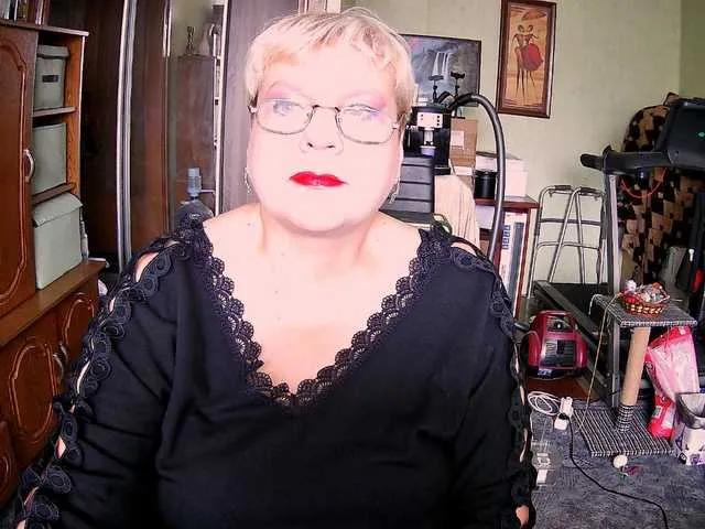 Offline LOLA88888 on BongaCams