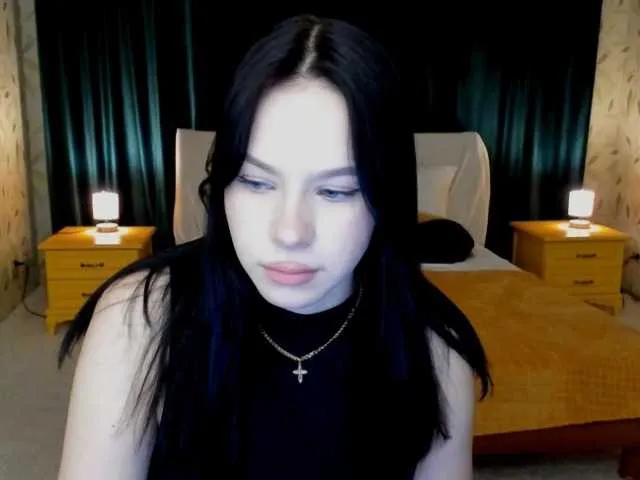 Offline LolaSprinkle on BongaCams