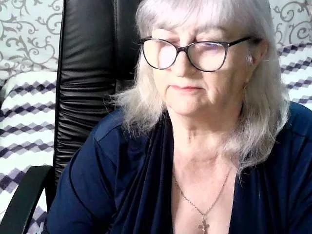 Freechat LolkaAlyss on BongaCams