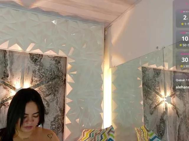 Freechat Luciana- on BongaCams