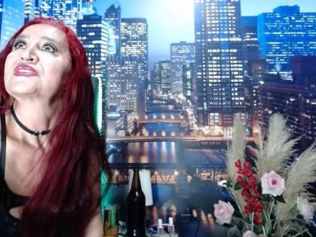 Offline Lucy-mature on BongaCams