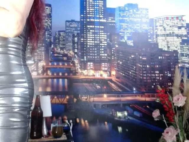 Offline Lucy-mature on BongaCams