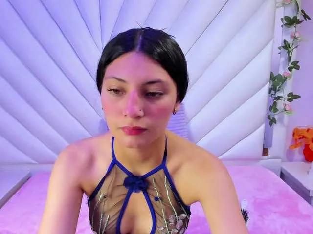 Offline LunaBennett on BongaCams