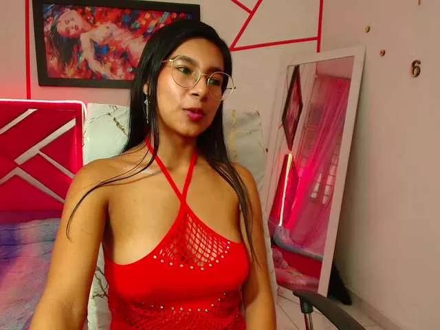 Offline Mady29 on BongaCams
