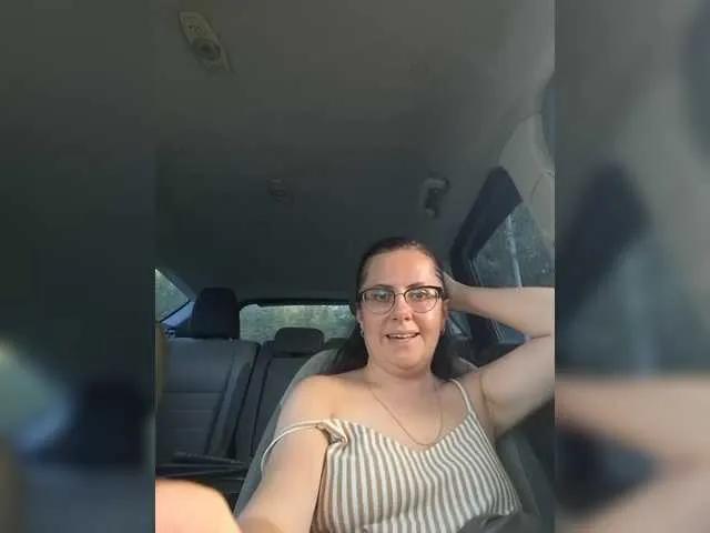 Offline mandarinka28 on BongaCams