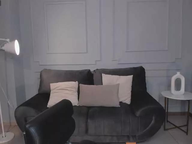 Offline MarianneLane on BongaCams