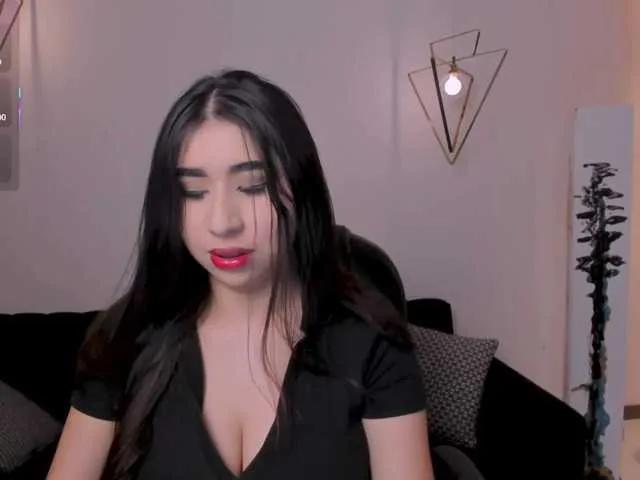 Offline MayaMoretti on BongaCams